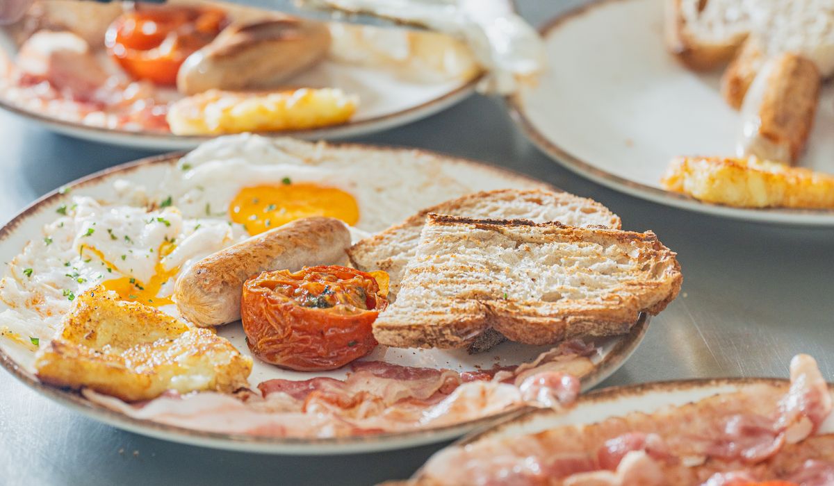 How to Train New Staff in Warm Hospitality